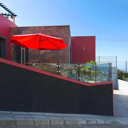 Panoramic House In Ponta do Sol (Madeira)