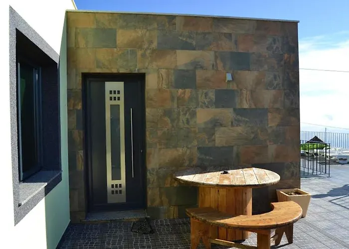 Panoramic House In Hébergement de vacances Ponta do Sol (Madeira)